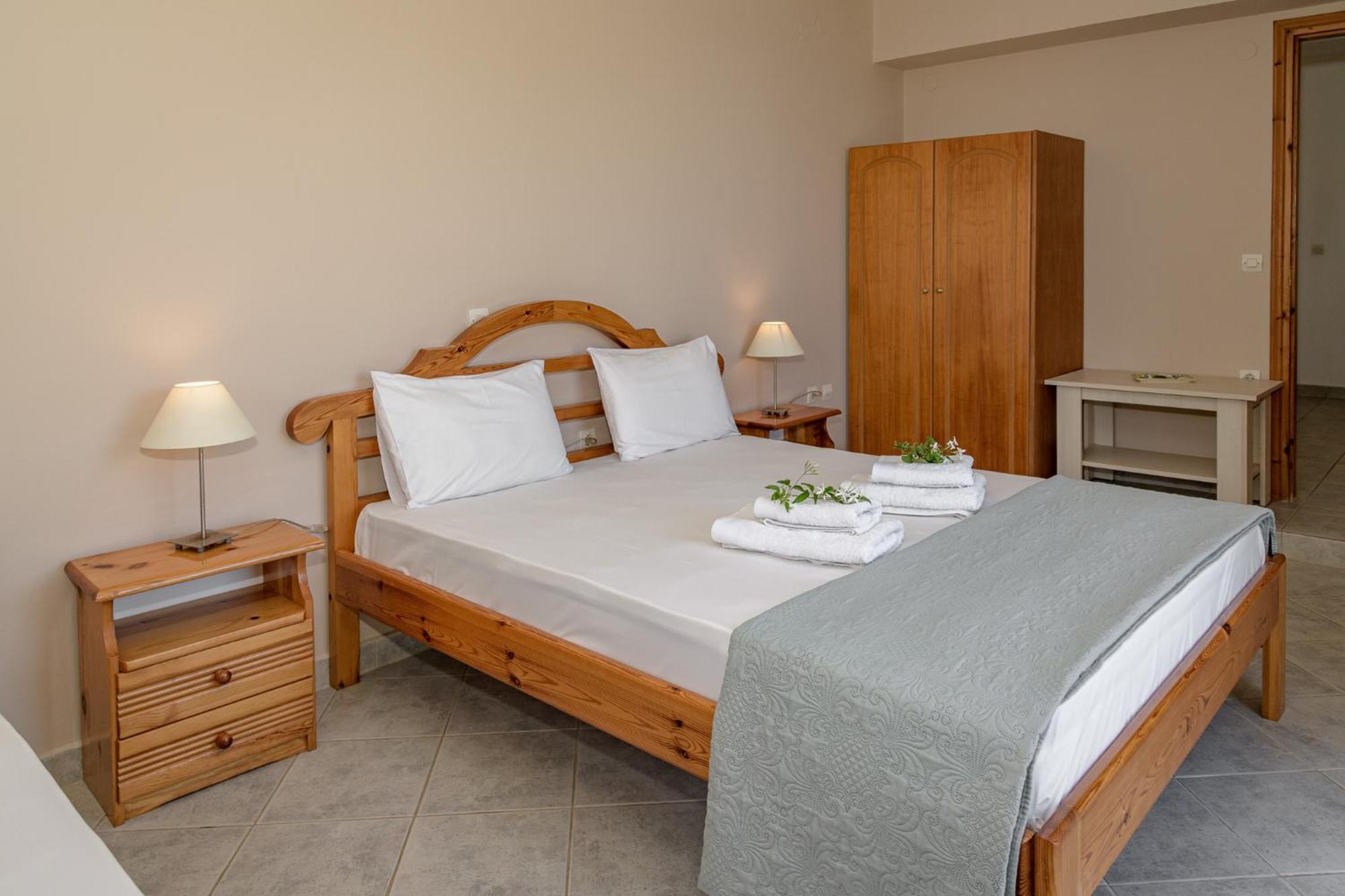 Villa Mare Studios Skinária Buitenkant foto